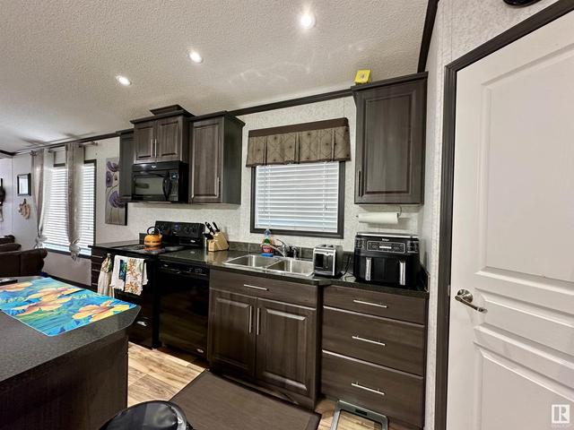 32 Pleasantview Mhp, Home with 3 bedrooms, 2 bathrooms and null parking in Drayton Valley AB | Image 19