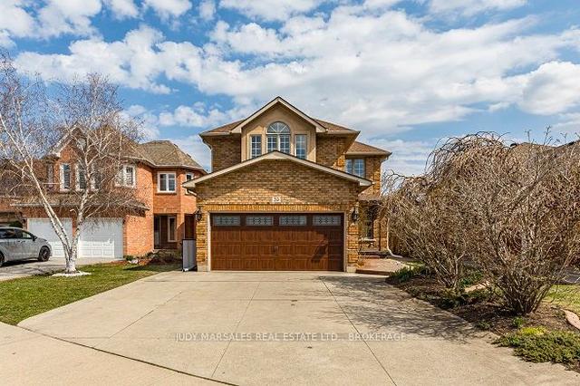 39 Cove Cres, House detached with 3 bedrooms, 3 bathrooms and 4 parking in Hamilton ON | Image 12