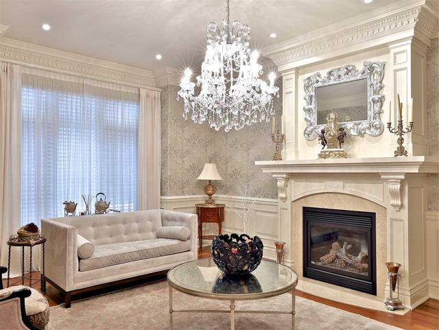 71 Plymbridge Rd, House detached with 5 bedrooms, 9 bathrooms and 4 parking in Toronto ON | Image 3
