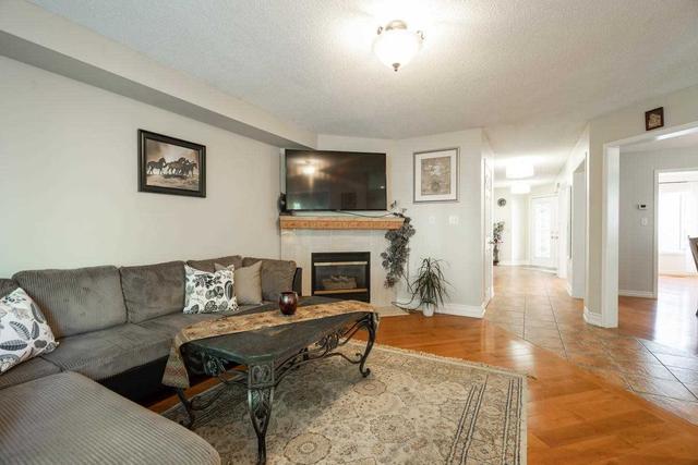 3818 Cedar Hedge Rise, House detached with 4 bedrooms, 3 bathrooms and 5 parking in Mississauga ON | Image 27