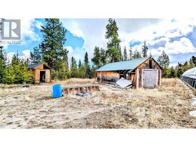 5906 Wendal Road, House detached with 4 bedrooms, 2 bathrooms and null parking in Cariboo L BC | Image 26
