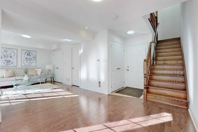 81 Bloorview Pl, Townhouse with 3 bedrooms, 4 bathrooms and 4 parking in Toronto ON | Image 15