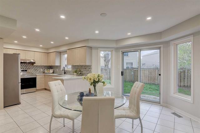 75 Gillingham Ave, House detached with 5 bedrooms, 4 bathrooms and 5 parking in Markham ON | Image 6