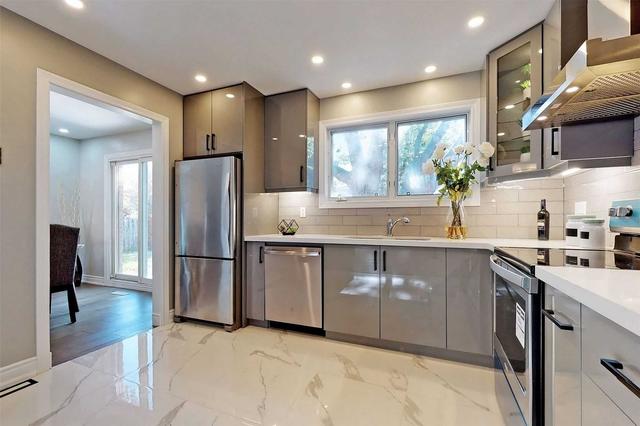411 Yale Cres, House detached with 4 bedrooms, 3 bathrooms and 4 parking in Oakville ON | Image 20