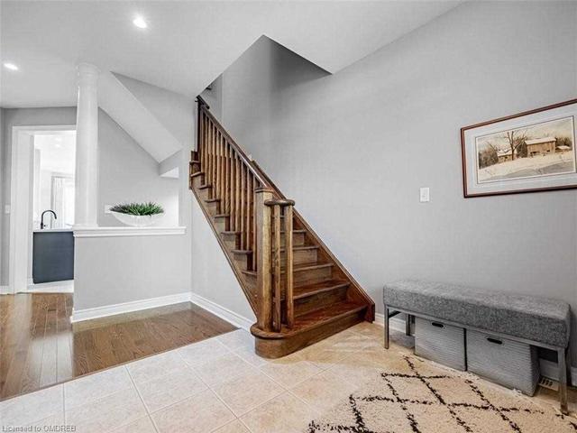 2232 Emily Circ, House attached with 3 bedrooms, 4 bathrooms and 2 parking in Oakville ON | Image 34