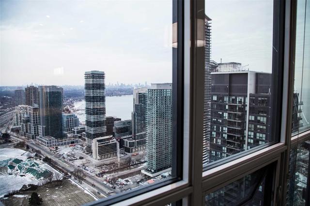 Uph 05 - 2220 Lakeshore Blvd, Condo with 1 bedrooms, 1 bathrooms and 1 parking in Toronto ON | Image 1