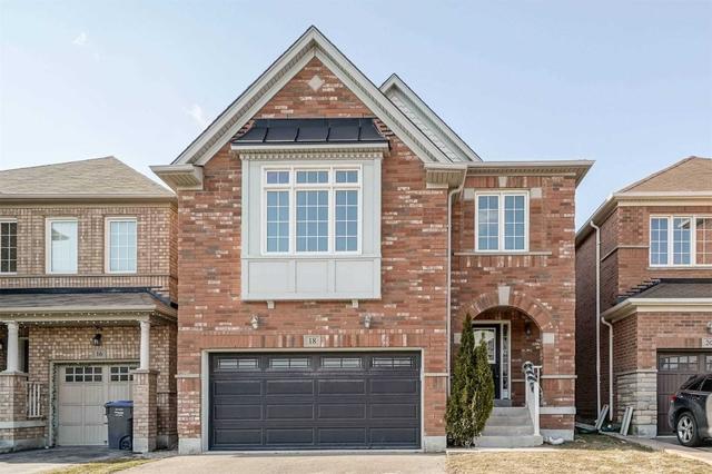 18 Bluffmeadow St, House detached with 5 bedrooms, 4 bathrooms and 6 parking in Brampton ON | Image 1