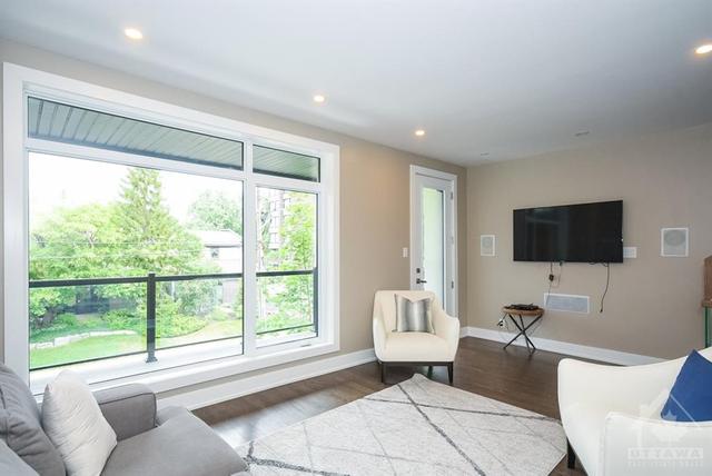 16 First Avenue, House detached with 3 bedrooms, 3 bathrooms and 2 parking in Ottawa ON | Image 14