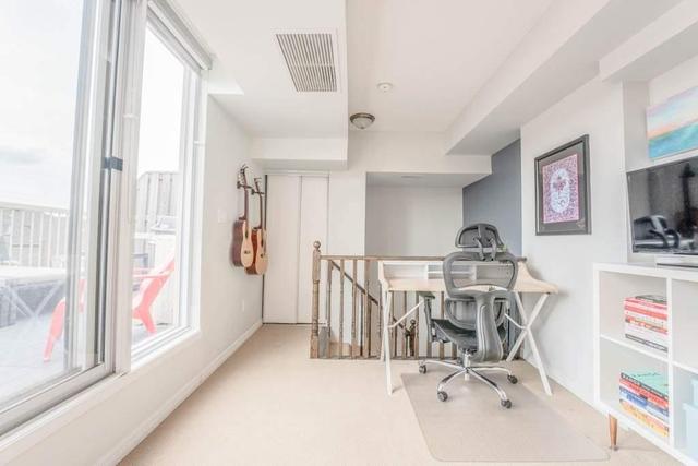 238 - 25 Turntable Cres, Townhouse with 2 bedrooms, 2 bathrooms and 1 parking in Toronto ON | Image 15