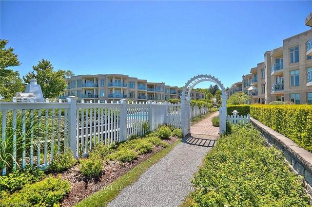 109s - 225 Ricardo St, Condo with 2 bedrooms, 2 bathrooms and 1 parking in Niagara on the Lake ON | Image 22