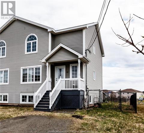 92 Harmony Dr, House semidetached with 3 bedrooms, 1 bathrooms and null parking in Riverview NB | Card Image