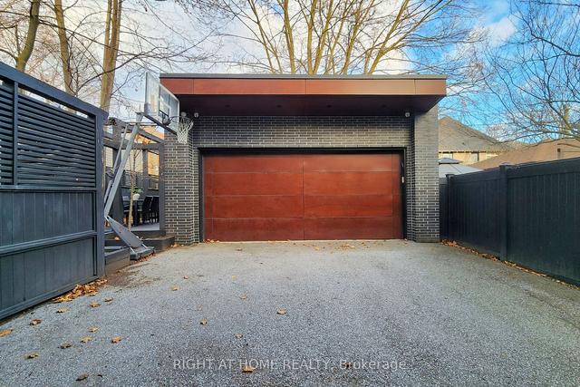 5 Braemar Ave, House detached with 3 bedrooms, 4 bathrooms and 6 parking in Toronto ON | Image 27