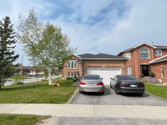 14 Crompton Dr, Barrie, ON, L4M6M8 | Card Image