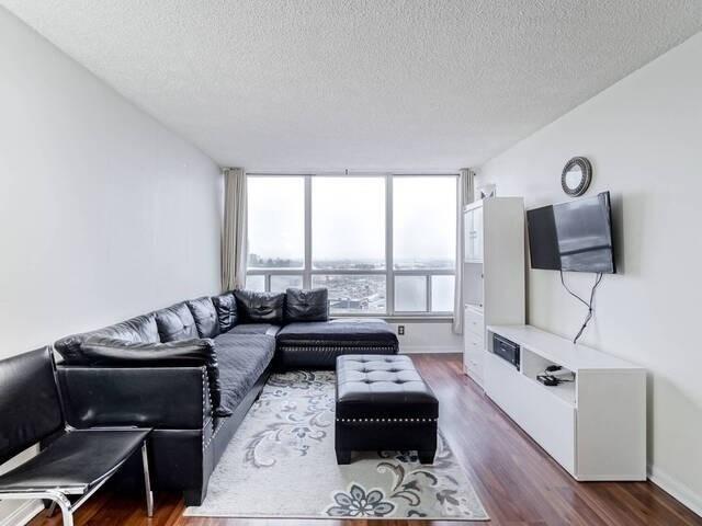 1007 - 10 Laurelcrest St, Condo with 2 bedrooms, 1 bathrooms and 1 parking in Brampton ON | Image 2