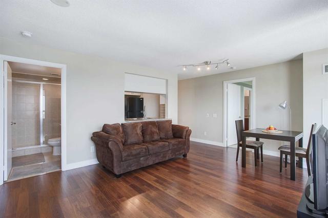 1854 - 25 Viking Lane, Condo with 2 bedrooms, 2 bathrooms and 1 parking in Toronto ON | Image 3