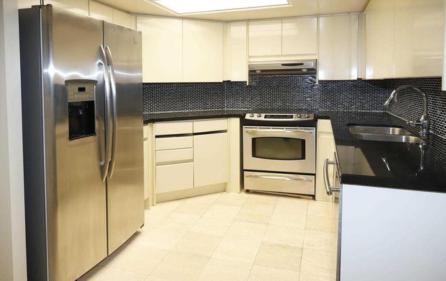 1508 - 33 University Ave, Condo with 2 bedrooms, 2 bathrooms and 1 parking in Toronto ON | Image 12
