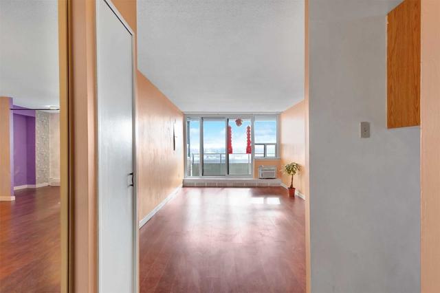 1006 - 15 Torrance Rd, Condo with 1 bedrooms, 1 bathrooms and 1 parking in Toronto ON | Image 33