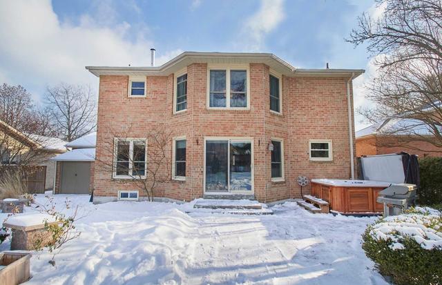 43 Lyndhurst Cres, House detached with 4 bedrooms, 4 bathrooms and 6 parking in Whitby ON | Image 30