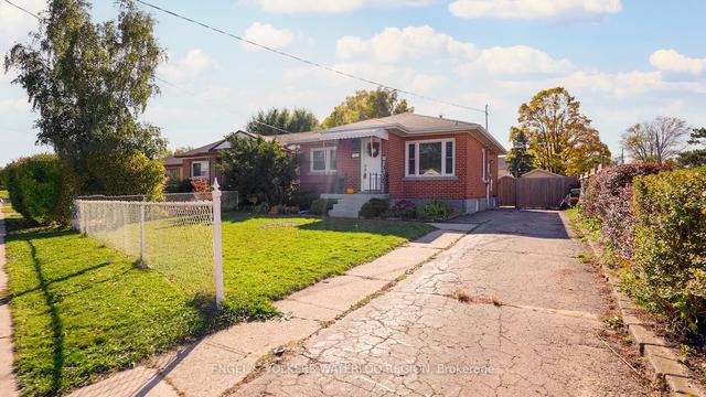 391 Highland Rd E, House detached with 4 bedrooms, 1 bathrooms and 9 parking in Kitchener ON | Image 12