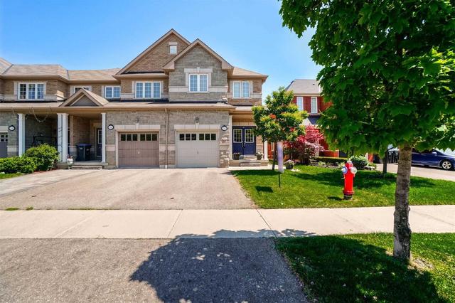 5163 Angel Stone Dr, House attached with 3 bedrooms, 4 bathrooms and 2 parking in Mississauga ON | Image 1