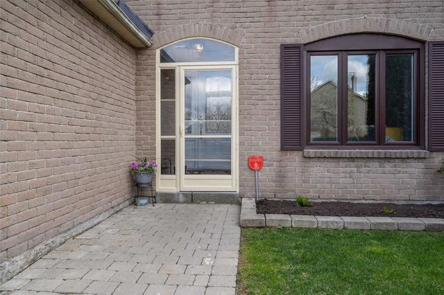 100 Jaffa Dr, House detached with 4 bedrooms, 4 bathrooms and 4 parking in Brampton ON | Image 23