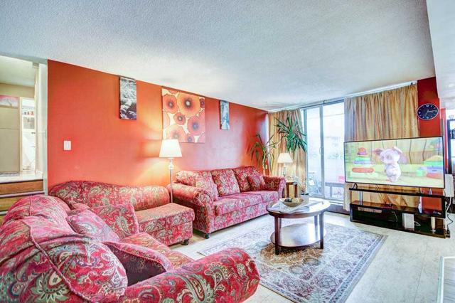 206 - 530 Lolita Gdns, Condo with 3 bedrooms, 1 bathrooms and 1 parking in Mississauga ON | Image 9