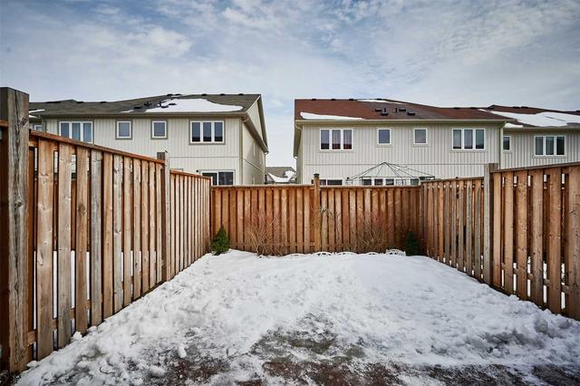 37 Dykstra Lane, Townhouse with 3 bedrooms, 3 bathrooms and 2 parking in Clarington ON | Image 20