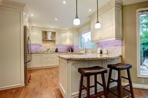 1160 Chapelton Pl, House detached with 4 bedrooms, 5 bathrooms and 2 parking in Oakville ON | Image 4