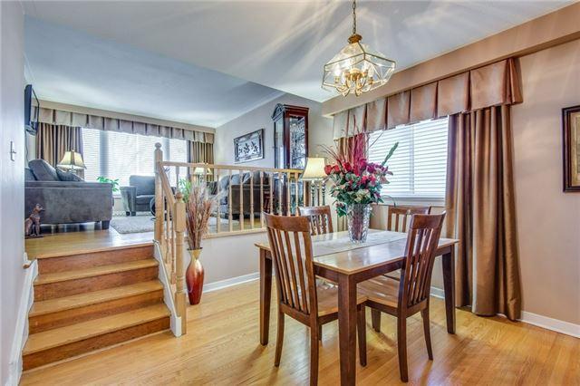 104 Willowridge Rd, House semidetached with 4 bedrooms, 2 bathrooms and 3 parking in Toronto ON | Image 5