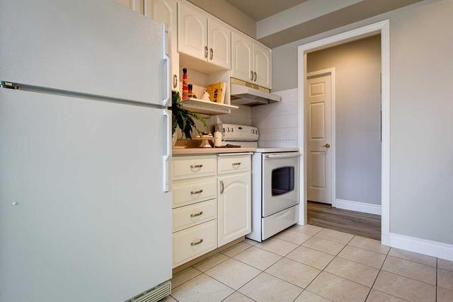 11a - 67 Caroline St S, Condo with 2 bedrooms, 2 bathrooms and 1 parking in Hamilton ON | Image 5