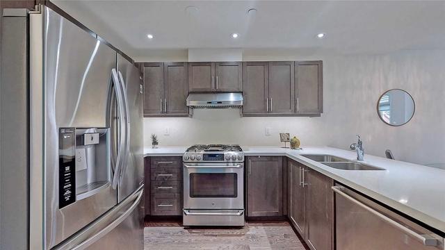 3 - 39 Drewry Ave, Townhouse with 2 bedrooms, 3 bathrooms and 1 parking in Toronto ON | Image 2