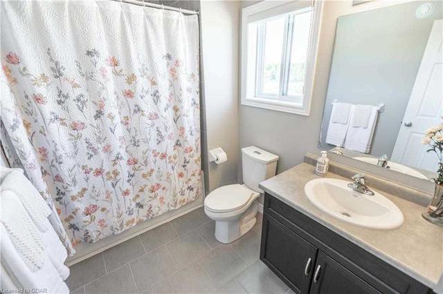 219 Ambrous Cres, House detached with 4 bedrooms, 5 bathrooms and 4 parking in Guelph ON | Image 28