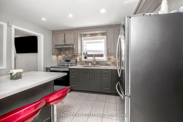 53 Smith Dr, House detached with 3 bedrooms, 4 bathrooms and 4 parking in Halton Hills ON | Image 3