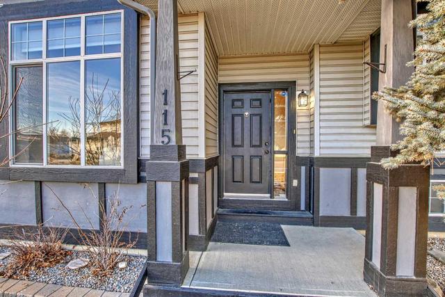 115 Willowbrook Drive Nw, House detached with 3 bedrooms, 2 bathrooms and 2 parking in Airdrie AB | Image 3