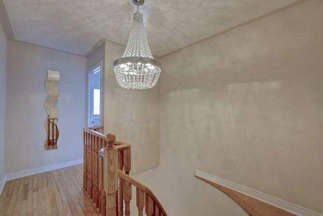 5578 Heatherleigh Ave, House detached with 4 bedrooms, 4 bathrooms and 4 parking in Mississauga ON | Image 16