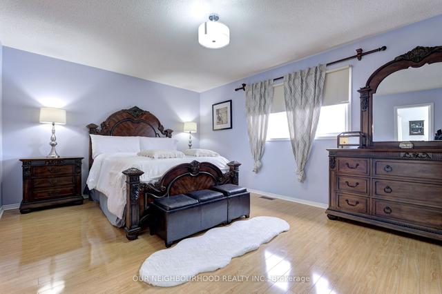 22 Torada Crt, House attached with 3 bedrooms, 4 bathrooms and 3 parking in Brampton ON | Image 9