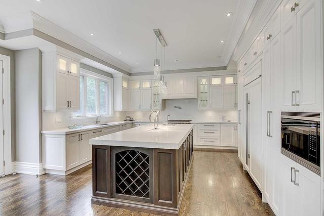 14 Aneta Circ, House detached with 4 bedrooms, 7 bathrooms and 4 parking in Toronto ON | Image 8