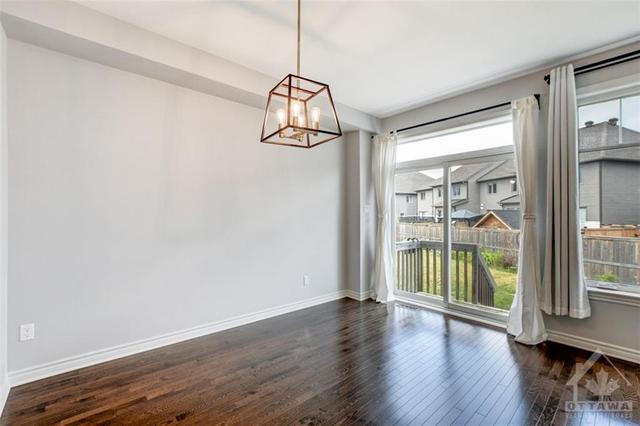 247 Hawkmere Way, Townhouse with 3 bedrooms, 3 bathrooms and 3 parking in Ottawa ON | Image 12