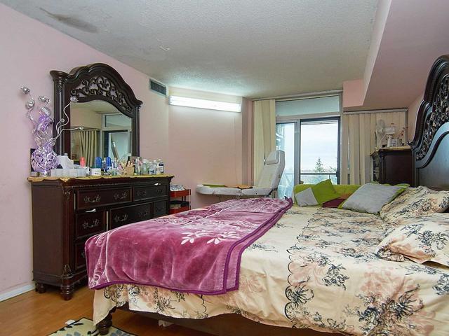 209 - 1 Rowntree Rd, Condo with 2 bedrooms, 2 bathrooms and 1 parking in Toronto ON | Image 9
