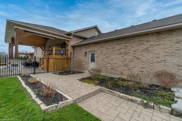 2146 Hurricane Road, House detached with 6 bedrooms, 4 bathrooms and 12 parking in Thorold ON | Image 10