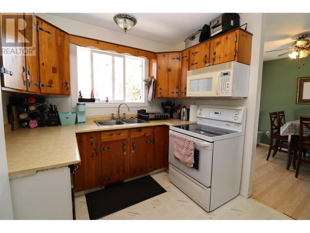 4175 Baker Road, House detached with 4 bedrooms, 2 bathrooms and null parking in Prince George BC | Image 7
