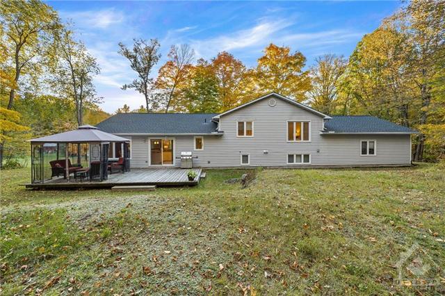 1780 Old Perth Road, House detached with 3 bedrooms, 3 bathrooms and 15 parking in Mississippi Mills ON | Image 30