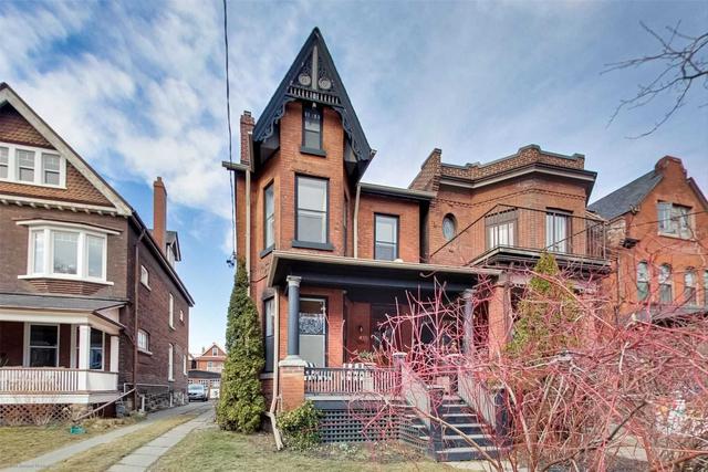 124 Marion St, House detached with 3 bedrooms, 1 bathrooms and 2 parking in Toronto ON | Image 1