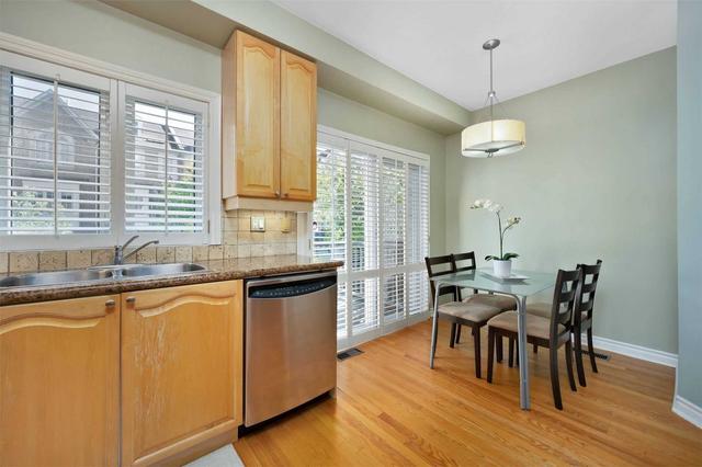 11 Rodeo Crt, House attached with 3 bedrooms, 3 bathrooms and 2 parking in Toronto ON | Image 8