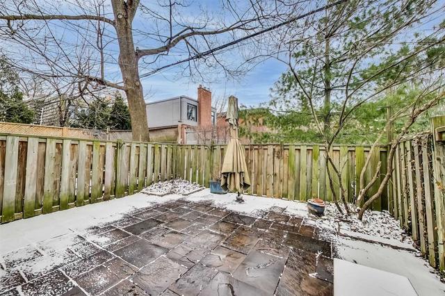 1046 Mt Pleasant Rd, House semidetached with 3 bedrooms, 2 bathrooms and 0 parking in Toronto ON | Image 22