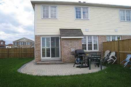 8 Tozer Cres, House semidetached with 4 bedrooms, 3 bathrooms and 2 parking in Ajax ON | Image 9