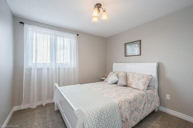 45 Dunhill Crescent, House detached with 3 bedrooms, 2 bathrooms and 4 parking in Guelph ON | Image 19