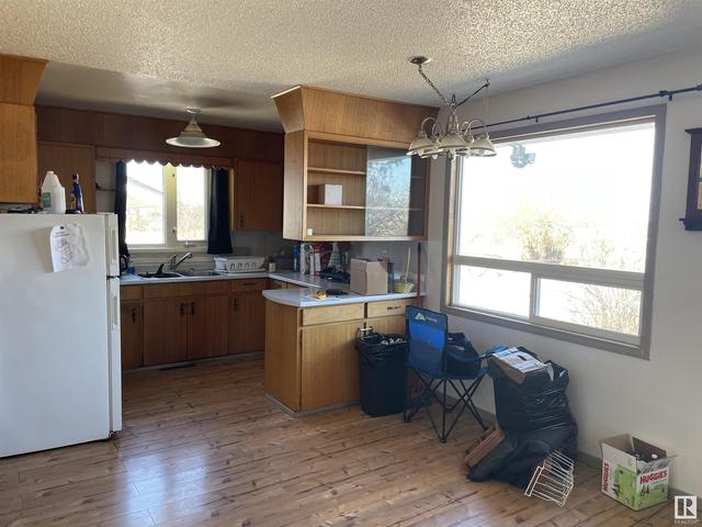 14017 Nashim Dr, House detached with 4 bedrooms, 2 bathrooms and null parking in Lac la Biche County AB | Image 18