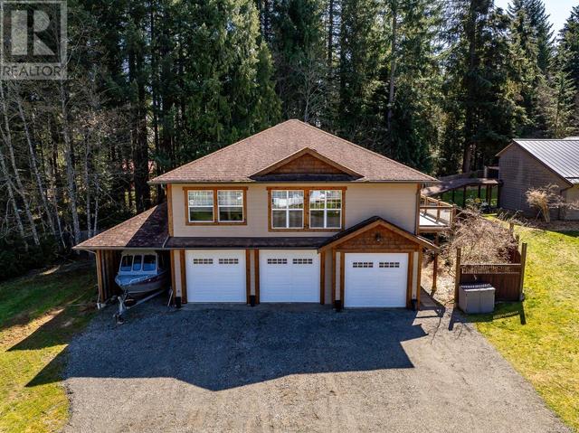 2821 Wellington St, House detached with 6 bedrooms, 4 bathrooms and 16 parking in Cumberland BC | Image 33