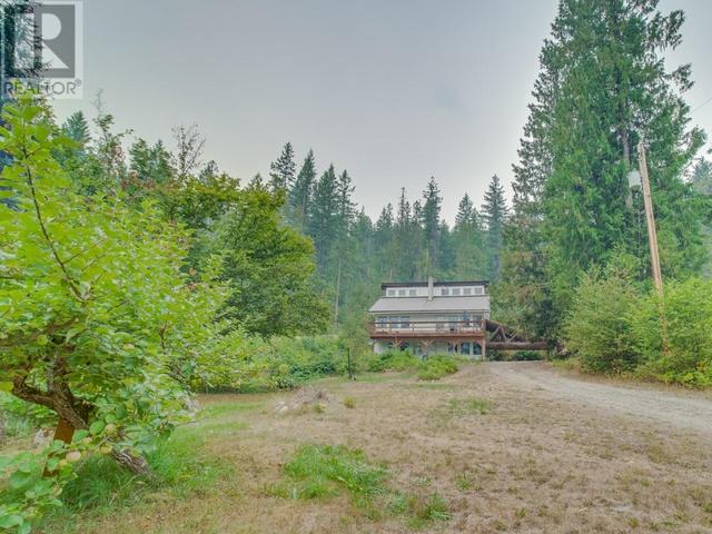 2373 Mabel Lake Road, House detached with 3 bedrooms, 3 bathrooms and null parking in North Okanagan F BC | Image 55